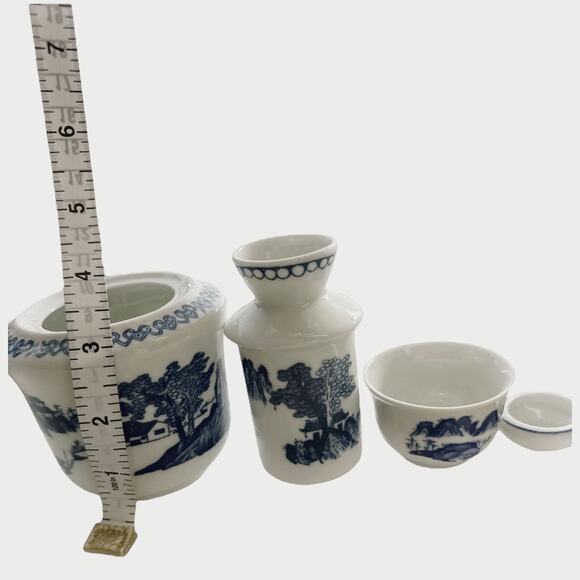 Vintage Hot Sake Cold Sake 4 Piece White and Blue Set - Picture 4 of 9